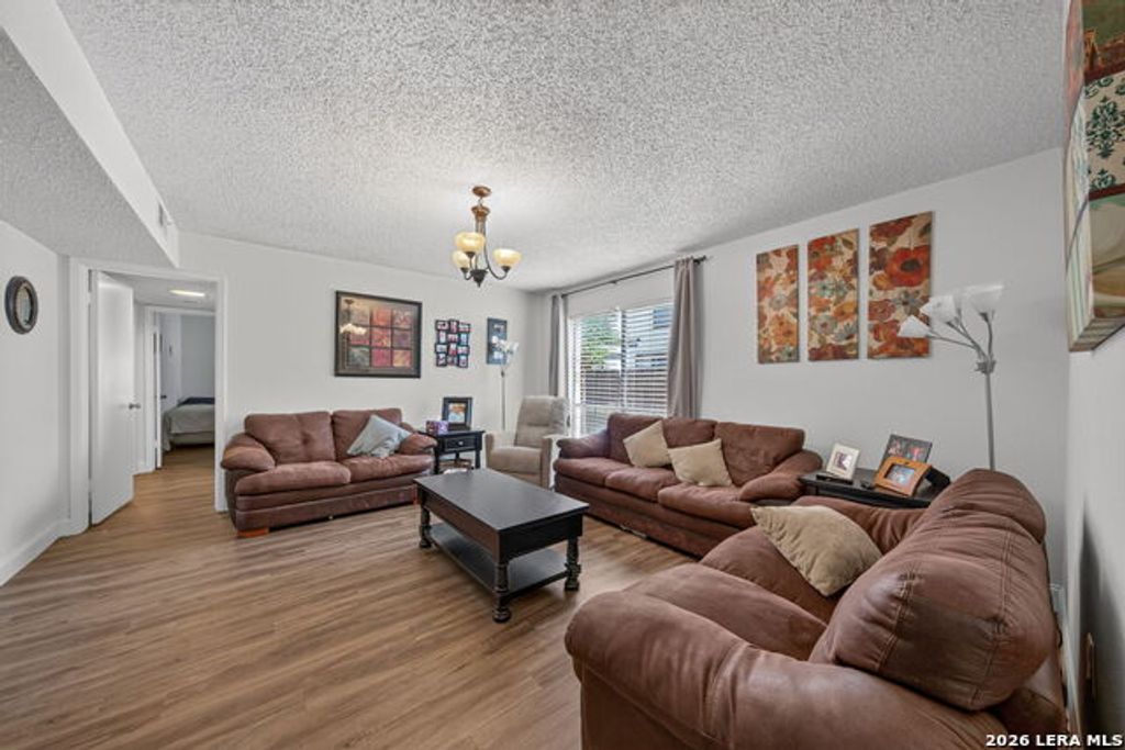 3803 Barrington 14a, San Antonio