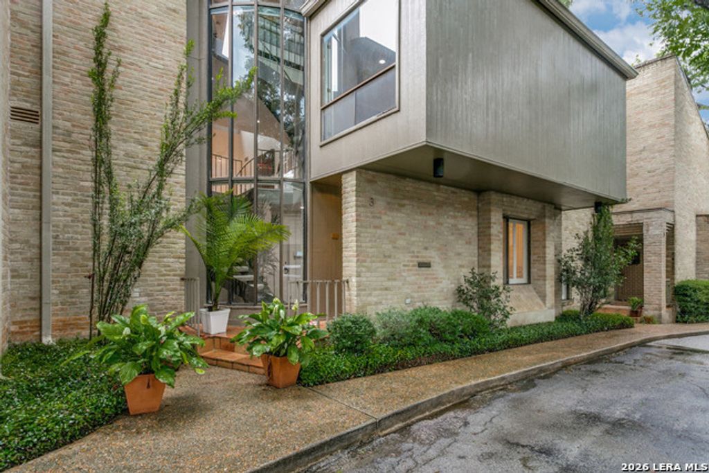 3 Gallery Court B, San Antonio
