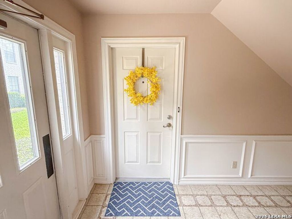 2611 Eisenhauer Road #1401, San Antonio