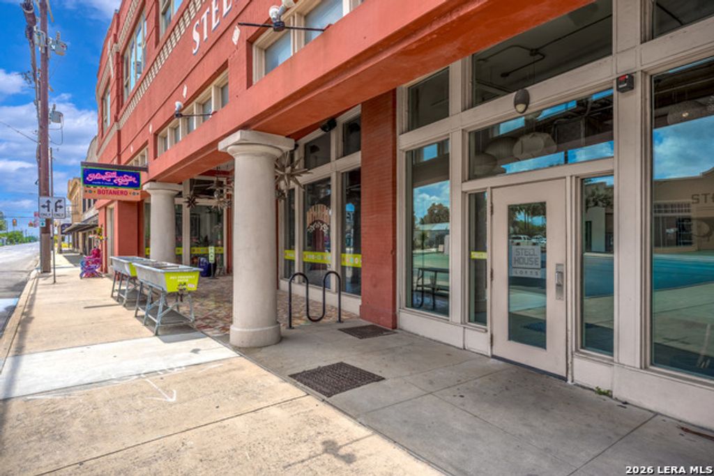 1401 S Flores 308, San Antonio