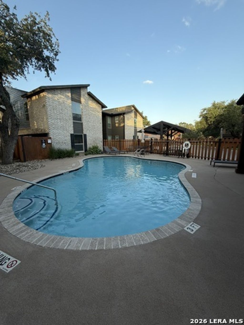 2718 Old Field Dr 302, San Antonio