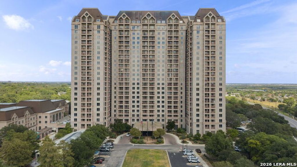 1 Towers Park Ln 1111, San Antonio