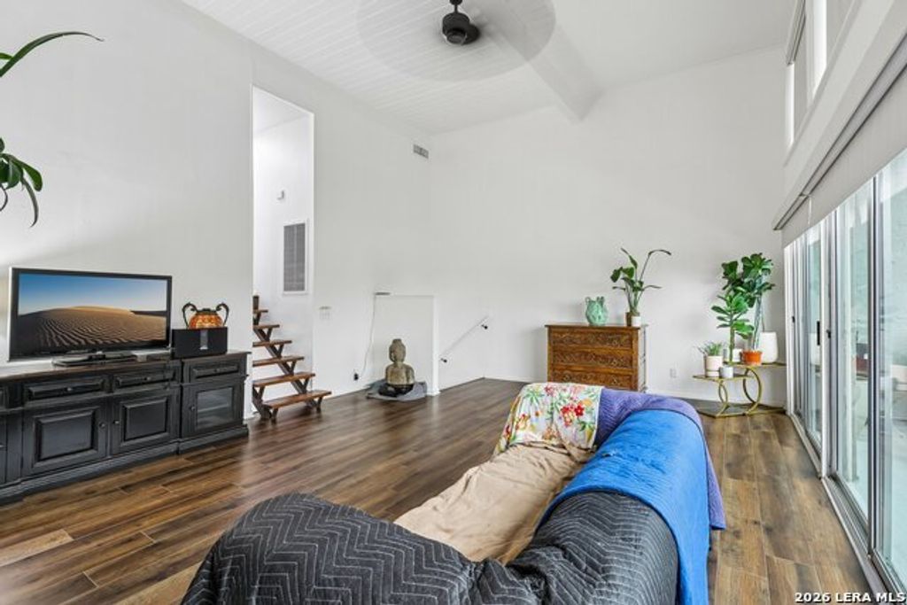 3102 Eisenhauer Road E34, San Antonio