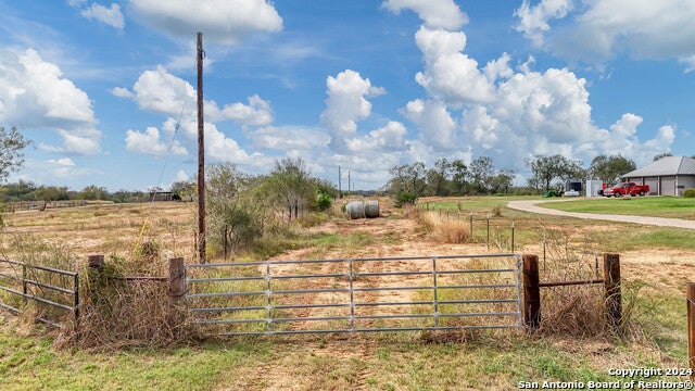 4080 Fm 539, La Vernia