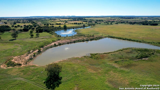 2433 Highway 588, Comanche