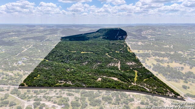 4400 Whartons Dock, Bandera