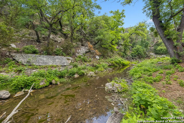 000 Pitre Springs Road, Kerrville