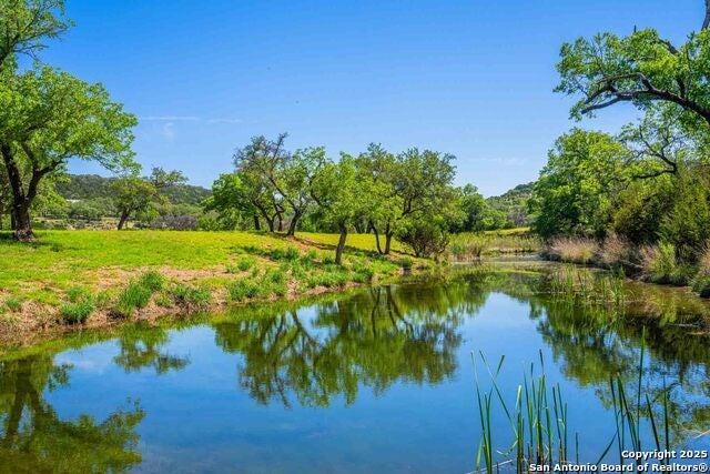 171 Flach Road, Comfort