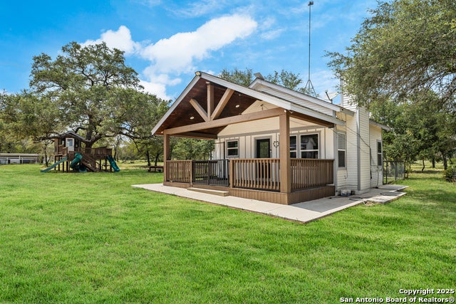 1000 Clear Lake, Poteet