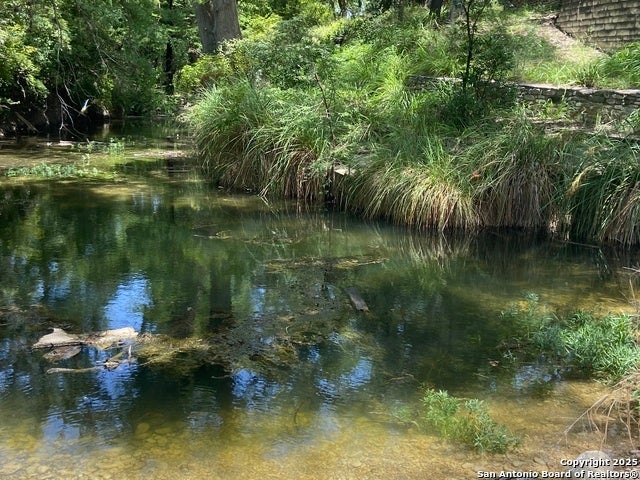 412 Lebouf Rd, Utopia