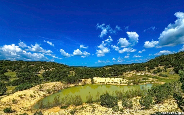 380 Holiday Rd., Comfort