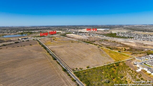 10225 Green, Converse