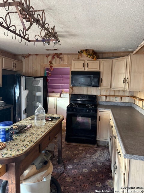 888 S Us Highway 281, Pleasanton