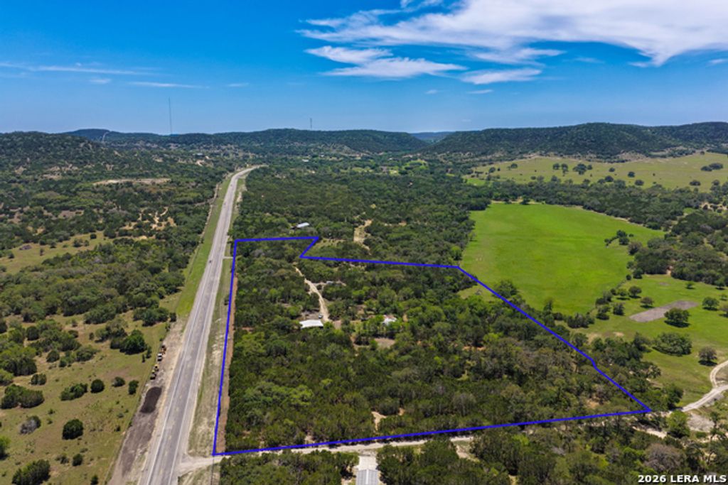 3364 Hwy 173 S., Bandera