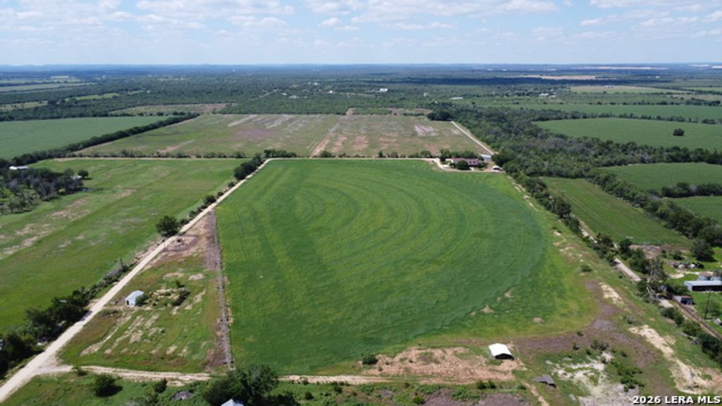 3125 Fm 2676, Hondo