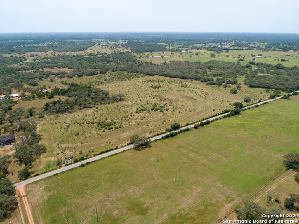 Green Dewitt Rd, Cuero