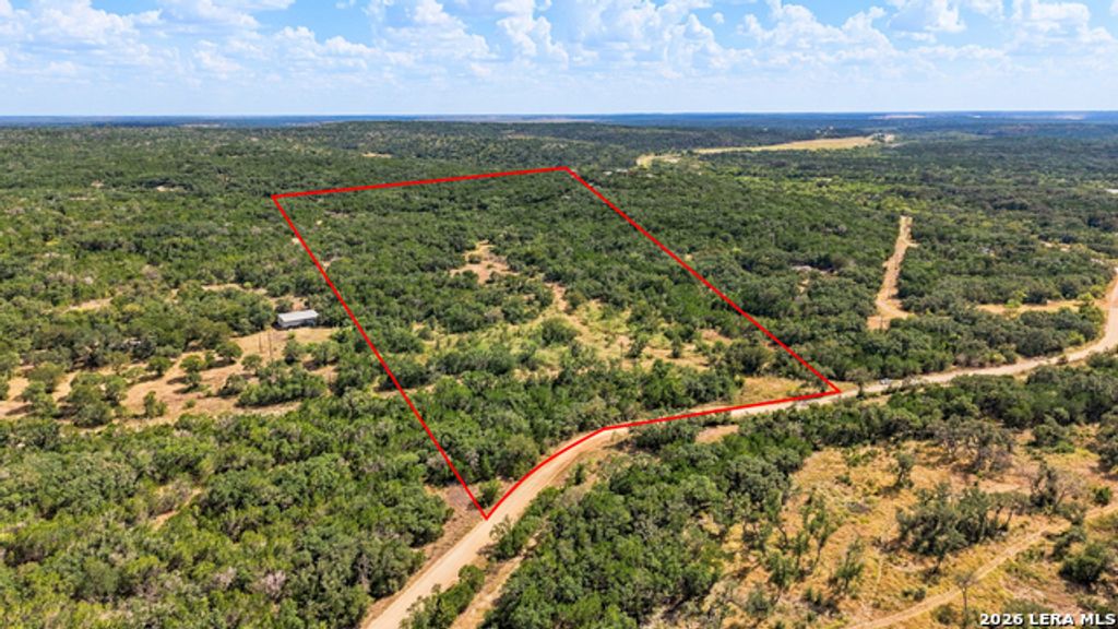540 Private Road 233, Hondo
