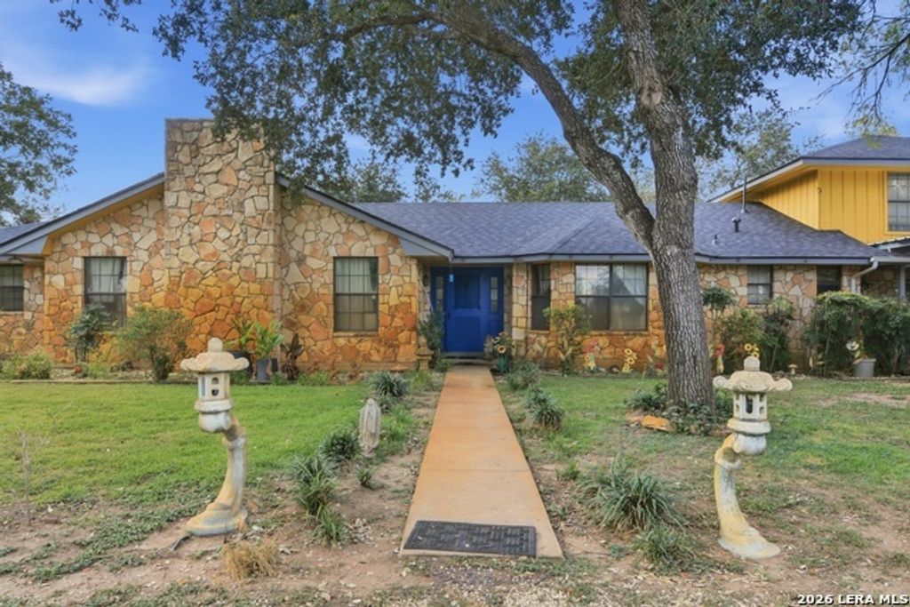3033 St Highway 132 N, Natalia