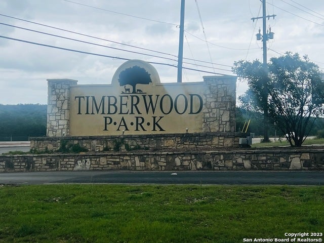 25823 White Eagle Dr, San Antonio