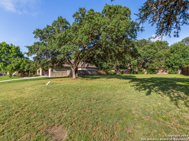 218 Lone Tree, Boerne