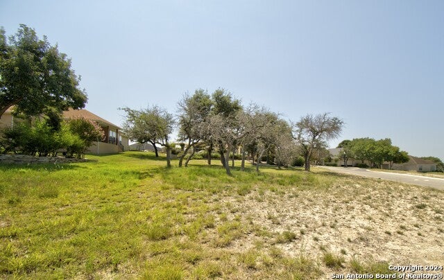 2004 Valencia Dr, Kerrville