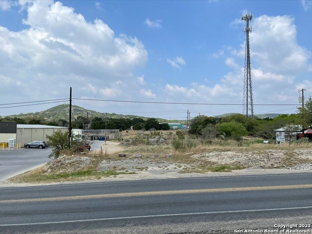 Lot 2 Fm 1283, Lakehills