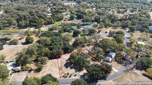 33 Glen Cove, Seguin