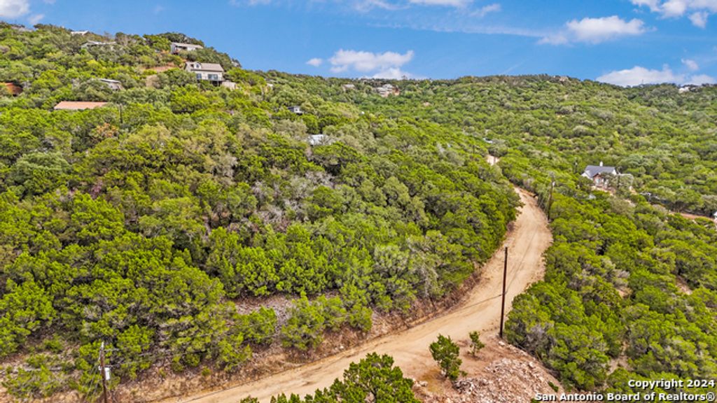 1271 Rockmoor, Canyon Lake