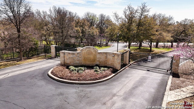 3907 Wilderness Rim, San Antonio