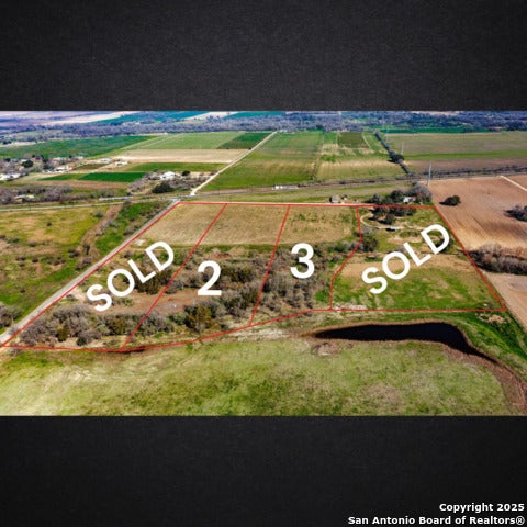 11026 County Road 584, LaCoste