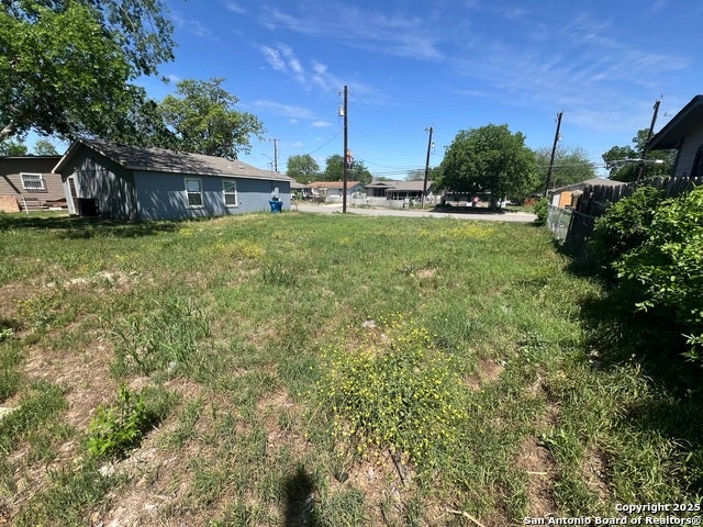 3338 Martin Luther King, San Antonio