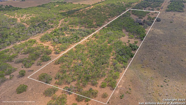 3922 Fm 2579, Floresville