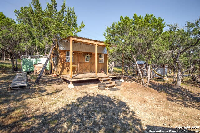 779 Red Bluff, Pipe Creek