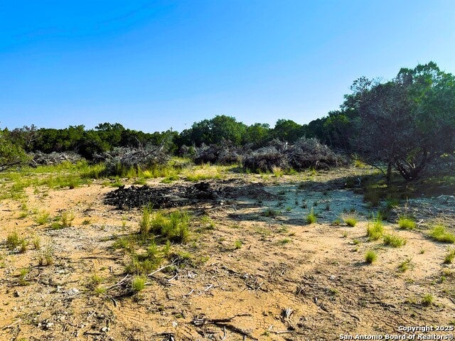 Lots 1-6,13-18 Avenue P, Lakehills