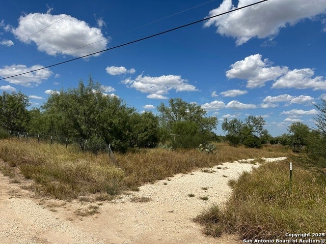 2126 Buddy Lane, Carrizo Springs