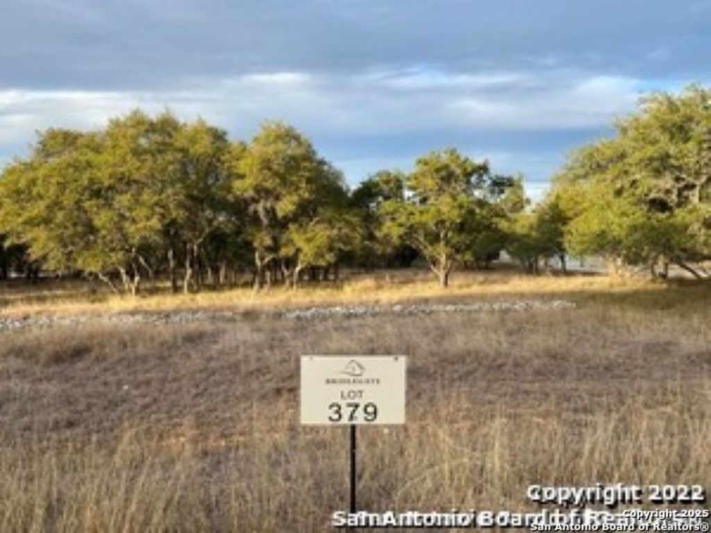 2727 Palomino Springs, Bandera