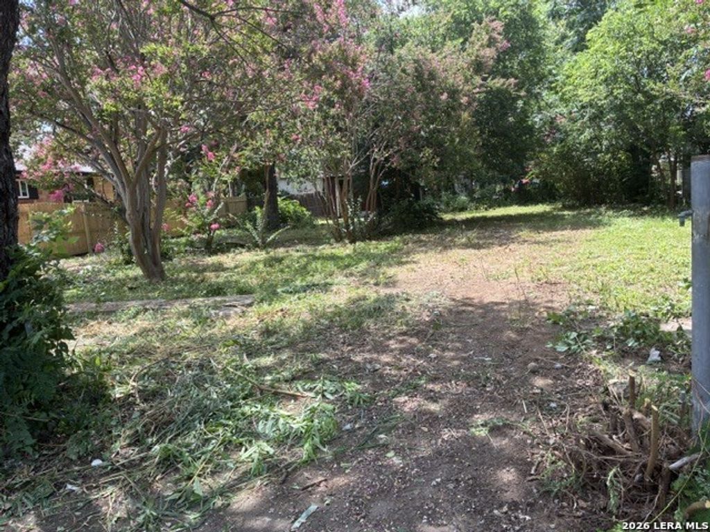 210 Mercedes, San Antonio
