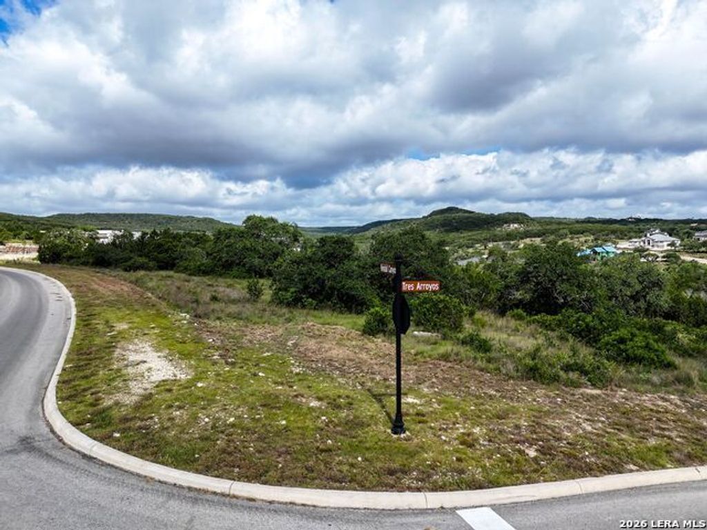 24103 Tres Arroyos, San Antonio