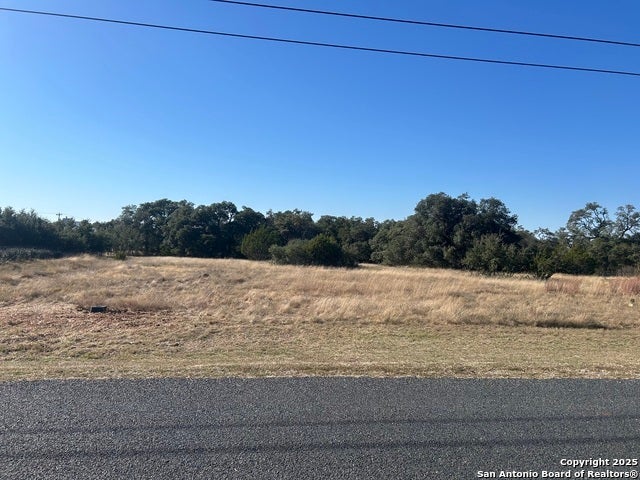 103 N Calvin Barrett, Blanco