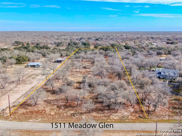 1511 Meadow Glen, Adkins