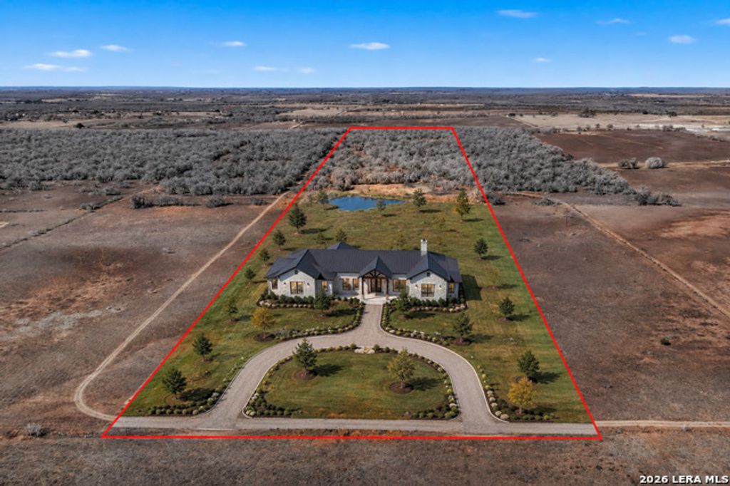 1895 County Road 448, Stockdale