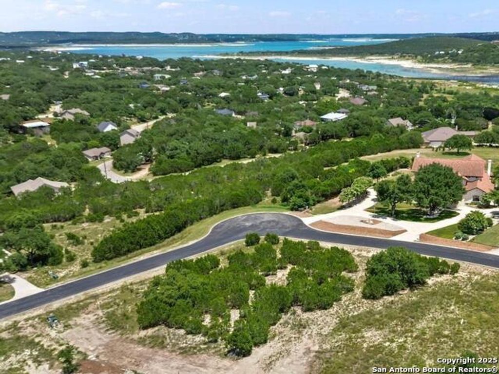 250 San Salvadore, Canyon Lake