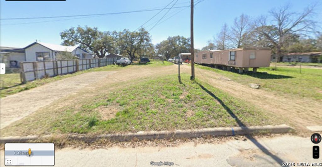 834 E Adams St, Pleasanton
