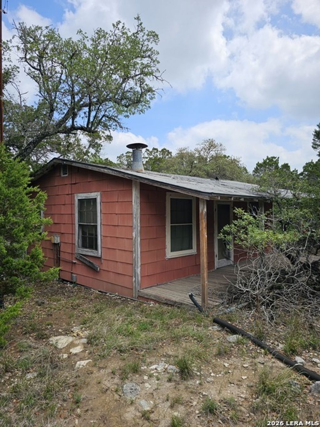 26 Street, Lakehills