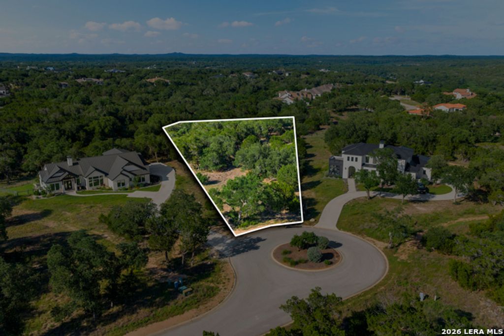 9 Ledgestone Trl, Boerne