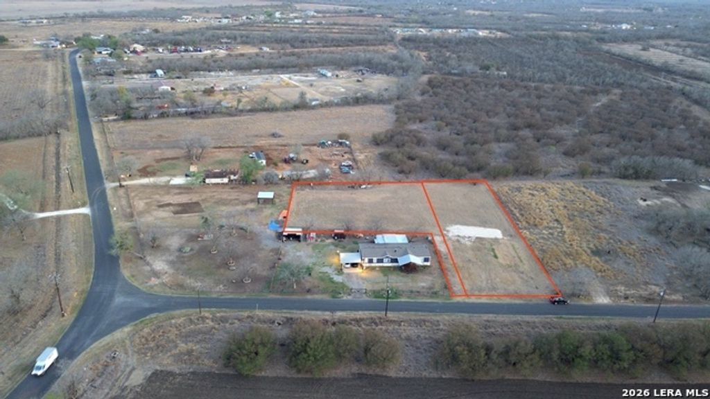 11446 Hollowell Rd, Atascosa