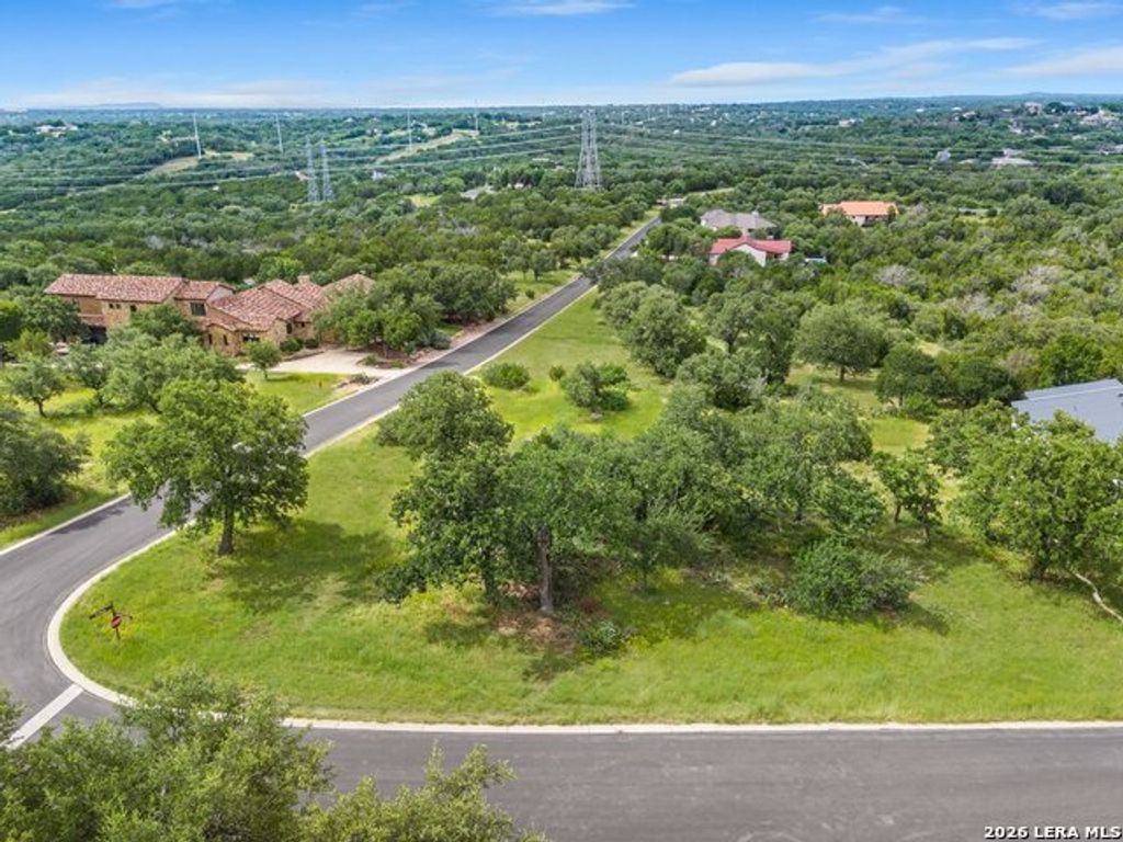 202 Hi Ridge Rd, Horseshoe Bay