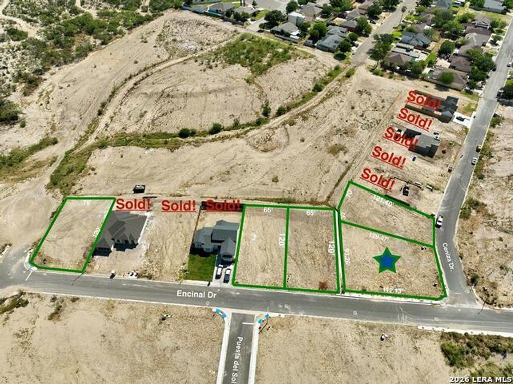 803 Ceniza Drive, Eagle Pass