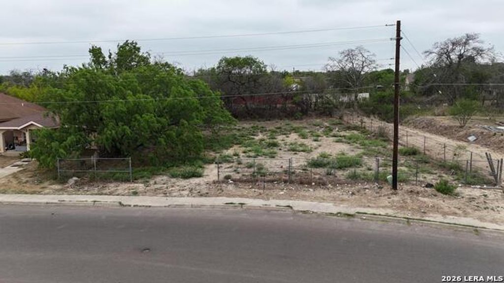 140 Balcones Blvd, Eagle Pass