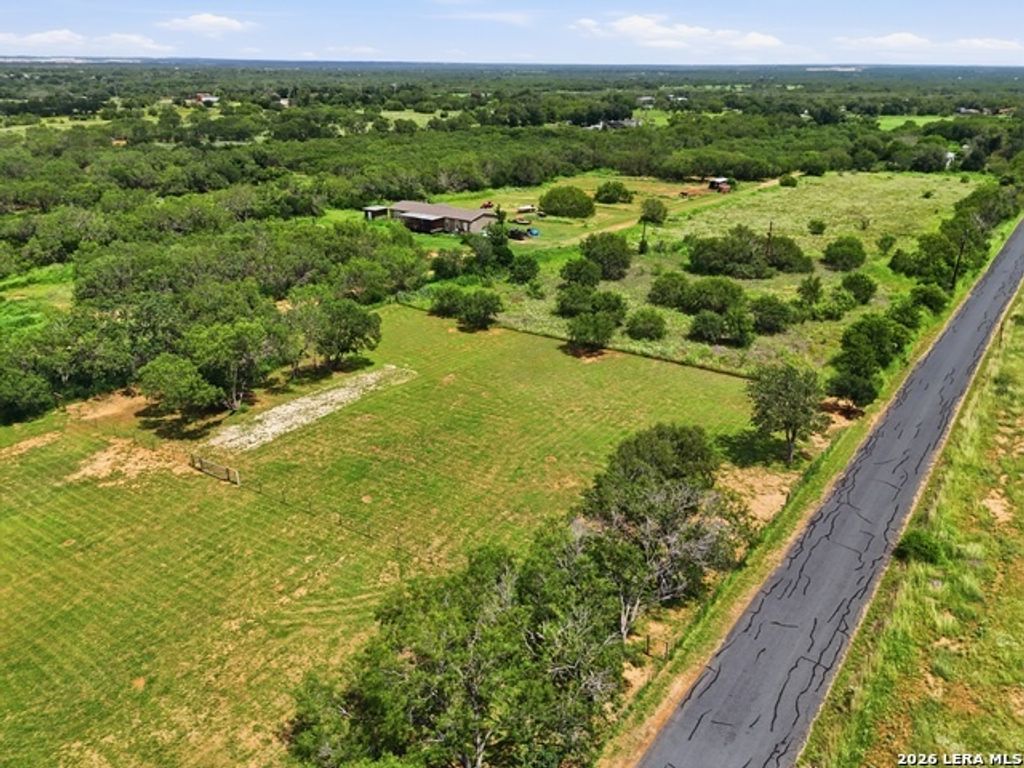 21037 Toudouze Rd, San Antonio